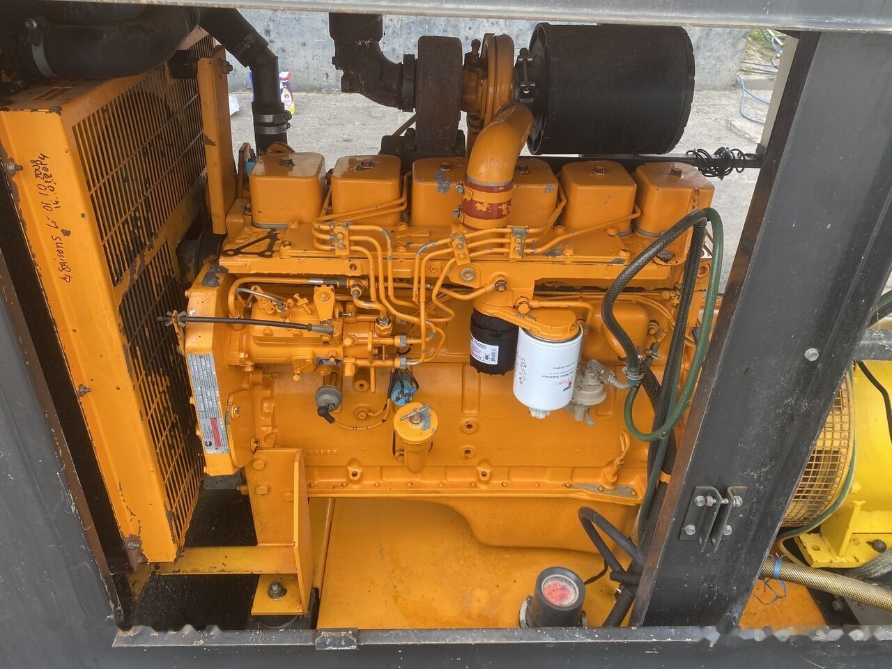 SDMO 100 kVa Cummins 6BT5.9 - Генераторска поставка: слика 4 SDMO 100 kVa Cummins 6BT5.9 - Генераторска поставка: слика 4