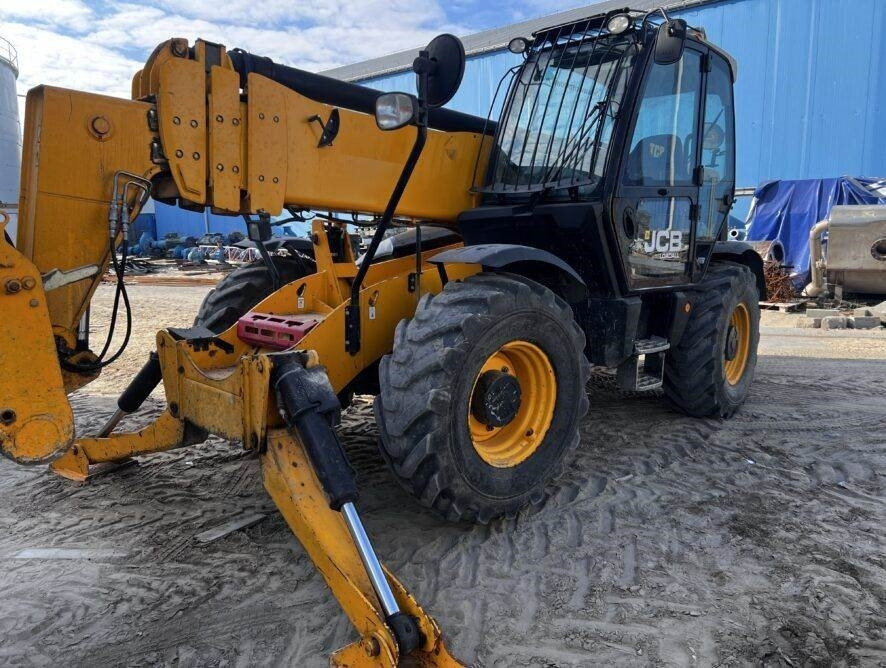 JCB 540-170 - Телескопски ракувач: слика 1 JCB 540-170 - Телескопски ракувач: слика 1