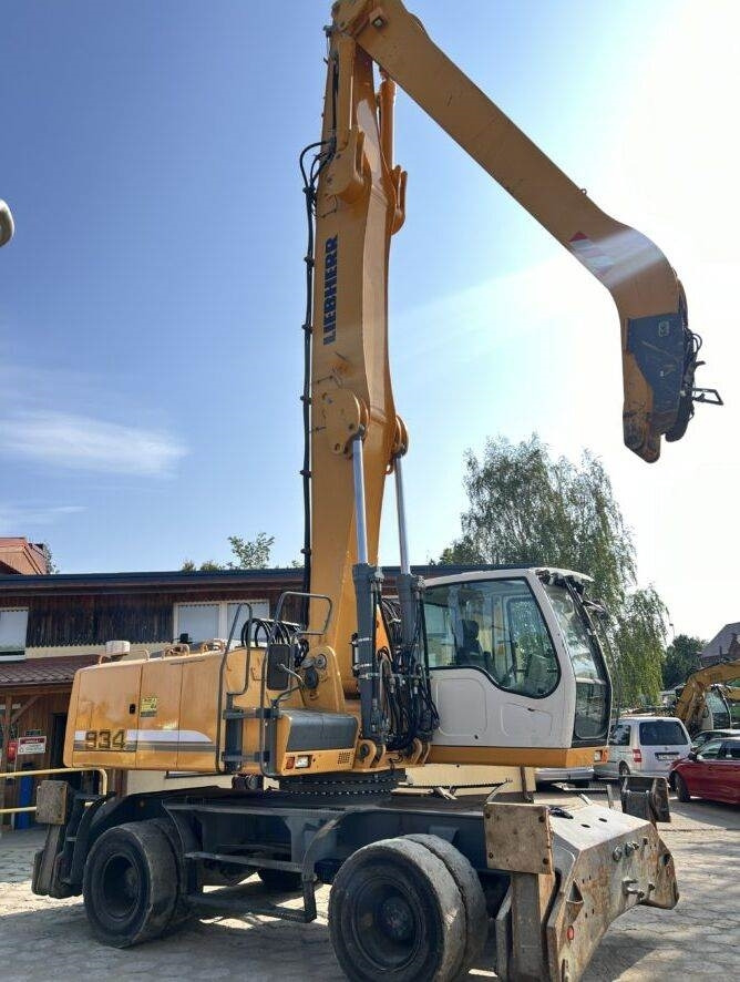 Liebherr 934C EPA - Справувач со отпад/ Индустрија: слика 1 Liebherr 934C EPA - Справувач со отпад/ Индустрија: слика 1