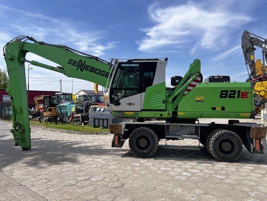 Sennebogen 821 K10 ULM  - Справувач со отпад/ Индустрија: слика 1 Sennebogen 821 K10 ULM  - Справувач со отпад/ Индустрија: слика 1