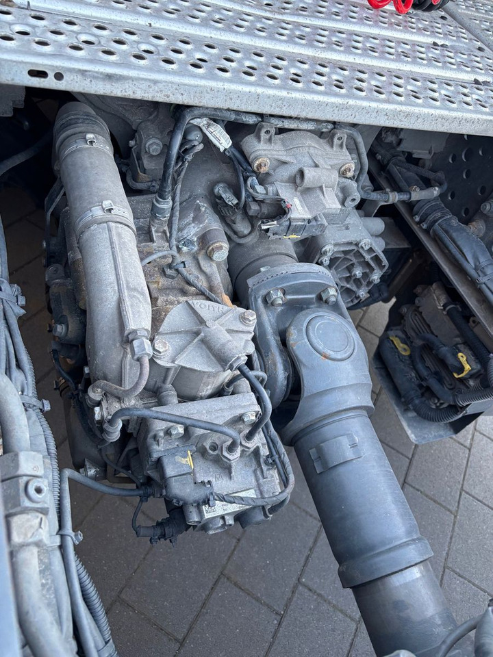 Камион влекач Mercedes-Benz Actros 1843 1845: слика 12