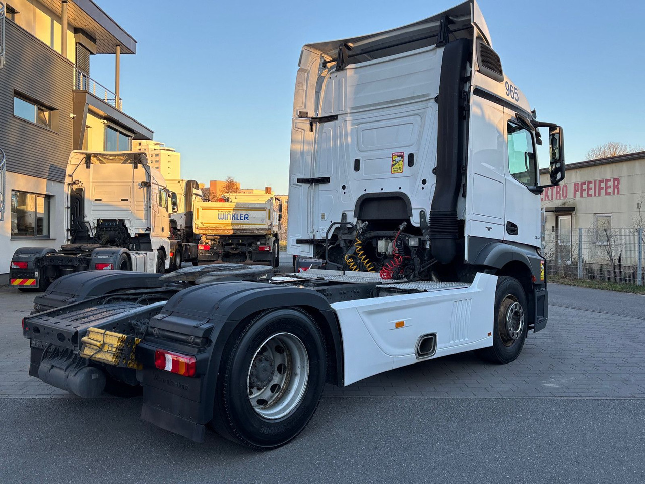 Камион влекач Mercedes-Benz Actros 1843 1845: слика 8