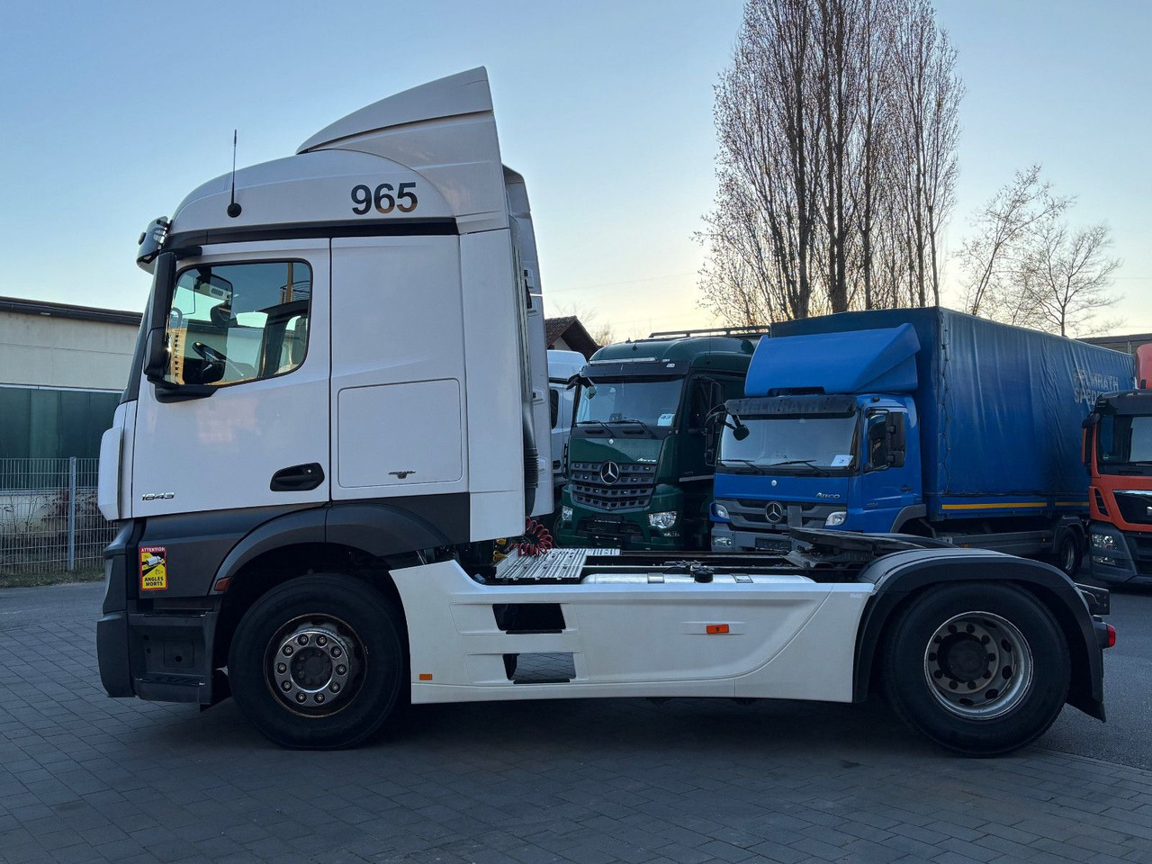 Камион влекач Mercedes-Benz Actros 1843 1845: слика 10