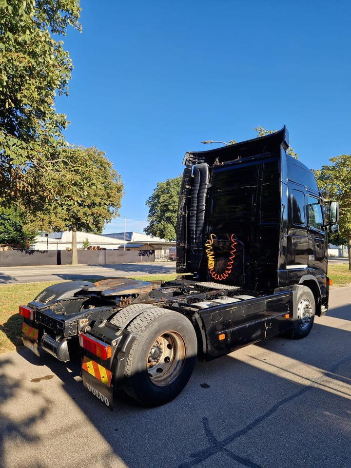 Камион влекач Volvo FH 560 TOP ZUSTAND: слика 7