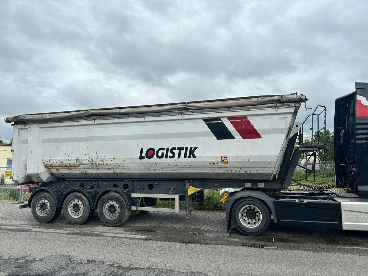 Kempf SKM 35-3 45m³/Stahl /Liftachse/Alufelgen /SAF Kempf SKM 35-3 45m³/Stahl /Liftachse/Alufelgen /SAF - Кипер полуприколка: слика 2 Kempf SKM 35-3 45m³/Stahl /Liftachse/Alufelgen /SAF Kempf SKM 35-3 45m³/Stahl /Liftachse/Alufelgen /SAF - Кипер полуприколка: слика 2