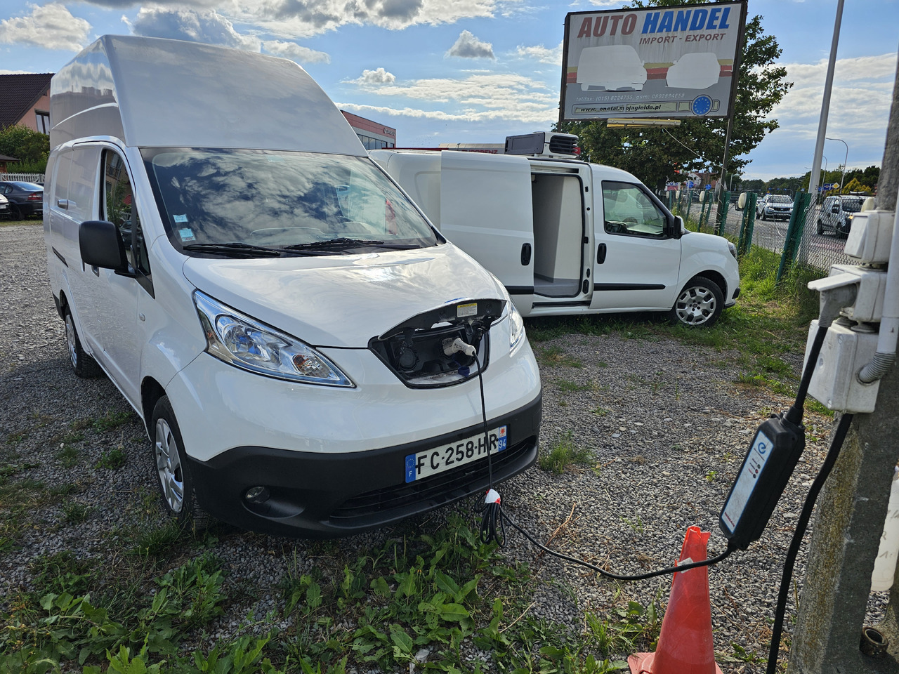 NISSAN E-NV200 ELEKTRYCZNY 40 KV 250 km KLIMA KAMERA - Мало комбе, Електрично комбе: слика 1 NISSAN E-NV200 ELEKTRYCZNY 40 KV 250 km KLIMA KAMERA - Мало комбе, Електрично комбе: слика 1