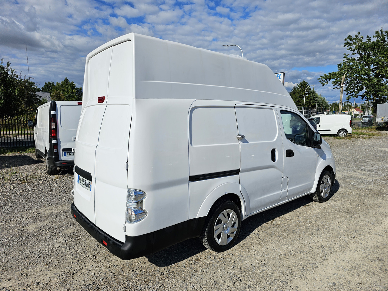 NISSAN E-NV200 ELEKTRYCZNY 40 KV 250 km KLIMA KAMERA - Мало комбе, Електрично комбе: слика 5 NISSAN E-NV200 ELEKTRYCZNY 40 KV 250 km KLIMA KAMERA - Мало комбе, Електрично комбе: слика 5