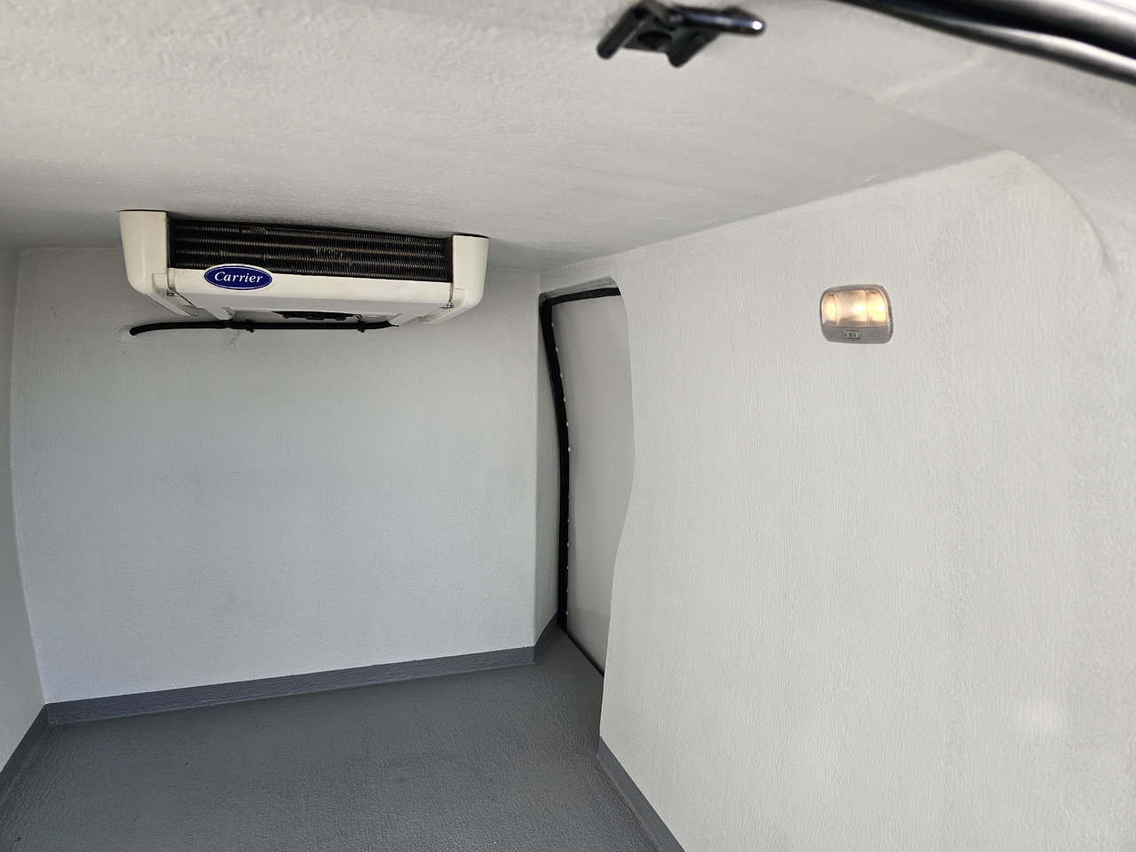 Комбе ладилник OPEL COMBO MAXI LONG CHLODNIA MROZNIA CARRIER KLIMA EURO6: слика 15 Комбе ладилник OPEL COMBO MAXI LONG CHLODNIA MROZNIA CARRIER KLIMA EURO6: слика 15