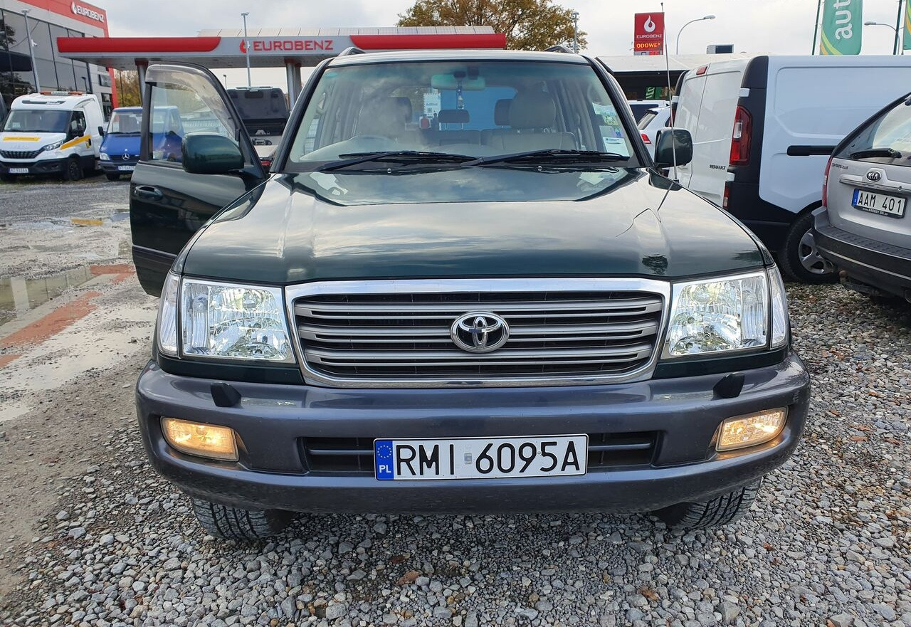 Toyota LAND CRUISER 100 4,2 TD KLIMA 7 OSOB - Автомобил: слика 3 Toyota LAND CRUISER 100 4,2 TD KLIMA 7 OSOB - Автомобил: слика 3