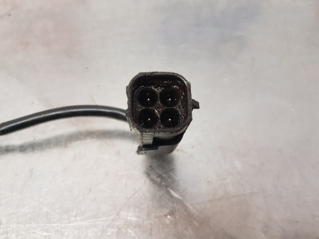 Case 5120, 5130, 5140. 5220, 5230, 5250 Starting Safety Switch 1964907c1 - Електричен систем: слика 4 Case 5120, 5130, 5140. 5220, 5230, 5250 Starting Safety Switch 1964907c1 - Електричен систем: слика 4