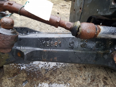 Case 5120, 5130, 5140 Carraro Front Axle Beam, Casting 122945, 1995412c2 - Предна оска за Земјоделска машина: слика 4 Case 5120, 5130, 5140 Carraro Front Axle Beam, Casting 122945, 1995412c2 - Предна оска за Земјоделска машина: слика 4