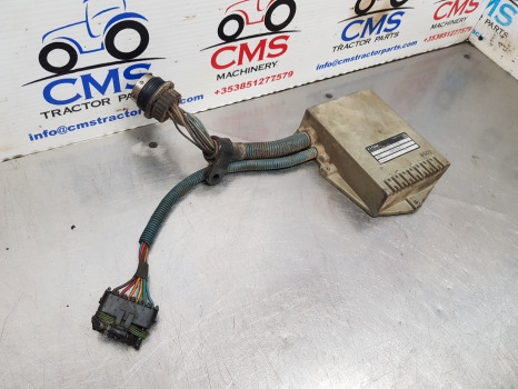 Case 5140, 5140, 5230, 5250 Transmission Control Ecu 51641929, 1987585c1, - Единица за контрола: слика 4 Case 5140, 5140, 5230, 5250 Transmission Control Ecu 51641929, 1987585c1, - Единица за контрола: слика 4