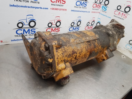 Caterpillar 966g Ii, 972k D6t D6r Engine Oil Cooler 1873523, 10r3644, 1847300 - Радијатор: слика 4 Caterpillar 966g Ii, 972k D6t D6r Engine Oil Cooler 1873523, 10r3644, 1847300 - Радијатор: слика 4