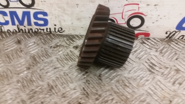 Deutz Agrotron 150 Transmission Hub Gear Z32 Zf2093314004, 04427567 - Трансмисија за Трактор: слика 1 Deutz Agrotron 150 Transmission Hub Gear Z32 Zf2093314004, 04427567 - Трансмисија за Трактор: слика 1