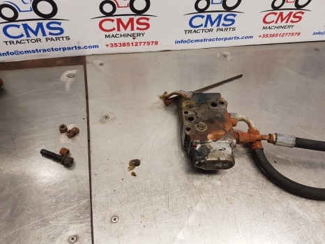 Deutz Dxbis110, 120, 140, 160 Hydraulic Spool Valve 04300357, 04304155 - Хидрауличен вентил за Трактор: слика 2 Deutz Dxbis110, 120, 140, 160 Hydraulic Spool Valve 04300357, 04304155 - Хидрауличен вентил за Трактор: слика 2