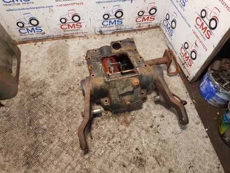 Deutz Dxbis110, 120, 85, 90 Hydraulic Lift Cover Assy 4337465r, 04331256 - Хидраулика за Трактор: слика 1 Deutz Dxbis110, 120, 85, 90 Hydraulic Lift Cover Assy 4337465r, 04331256 - Хидраулика за Трактор: слика 1