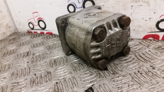 Fiat 780 Hydraulic Pump. Please Check By Photos. - Хидраулична пумпа за Трактор: слика 4 Fiat 780 Hydraulic Pump. Please Check By Photos. - Хидраулична пумпа за Трактор: слика 4
