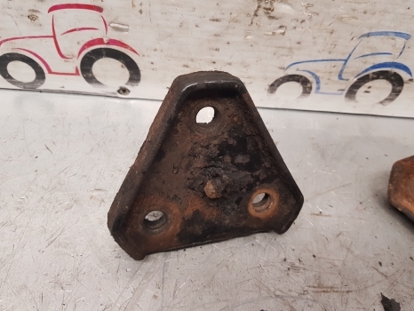 Ford 10 Ser 7810 Carraro Front Axle King Pin Pair Top, Bottom Car115729, 115729 - Предна оска за Трактор: слика 5 Ford 10 Ser 7810 Carraro Front Axle King Pin Pair Top, Bottom Car115729, 115729 - Предна оска за Трактор: слика 5