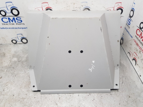 Ford 10 Series 3 Cyl 2810, 2910, 4610 Ap Lp Cab Floor Pan Under Seat Plate Panel - Кабина и ентериер: слика 5 Ford 10 Series 3 Cyl 2810, 2910, 4610 Ap Lp Cab Floor Pan Under Seat Plate Panel - Кабина и ентериер: слика 5