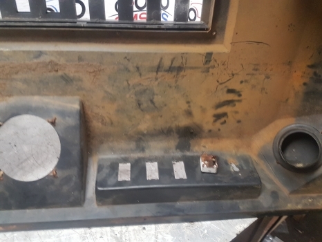 Ford 10 Series 5610, 6410, 6610, 6710 Lp Cab Interior Roof Panel E5nn94502b84aa - Кабина и ентериер за Трактор: слика 5 Ford 10 Series 5610, 6410, 6610, 6710 Lp Cab Interior Roof Panel E5nn94502b84aa - Кабина и ентериер за Трактор: слика 5