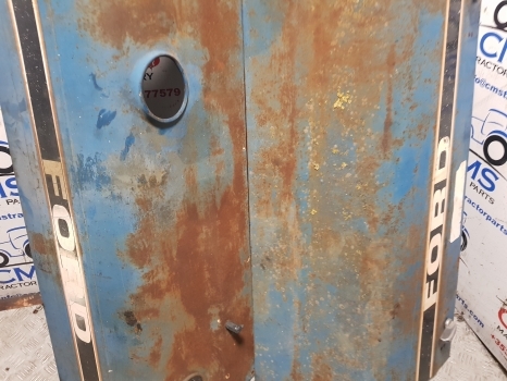 Ford 10 Series 5610, 6610, 7410, 7610, 6810 Sq Cab Bonnet Hood Panel 2 Holes - Хауба за Трактор: слика 3 Ford 10 Series 5610, 6610, 7410, 7610, 6810 Sq Cab Bonnet Hood Panel 2 Holes - Хауба за Трактор: слика 3