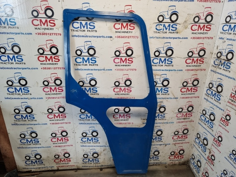 Ford 2000, 3000, 2600, 3600 Cab Door Frame Rhs - Врата и делови: слика 1 Ford 2000, 3000, 2600, 3600 Cab Door Frame Rhs - Врата и делови: слика 1