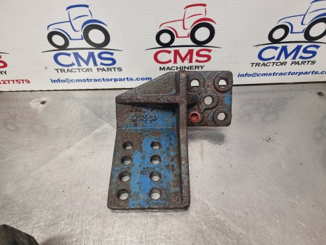 Ford 6610, 10 Series, Front Fenders Bracket Rhs E2nn16n078aa12b - Блатобран: слика 1 Ford 6610, 10 Series, Front Fenders Bracket Rhs E2nn16n078aa12b - Блатобран: слика 1