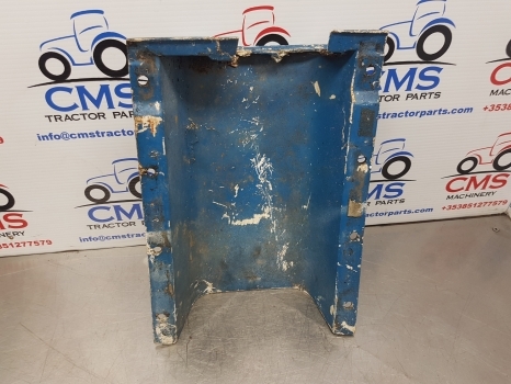 Ford 6610, 7710, 5610, 7410 Series Cab Steering Column Panel 83931786 - Кабина и ентериер за Трактор: слика 3 Ford 6610, 7710, 5610, 7410 Series Cab Steering Column Panel 83931786 - Кабина и ентериер за Трактор: слика 3