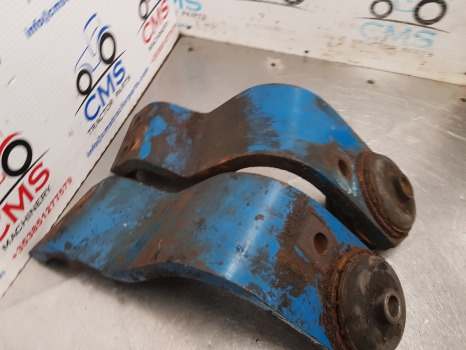 Ford 7610, 10, Tw Sq Cab, Cab Bracket Support Pair E4nn94031n88ba - Суспензија на кабината: слика 4 Ford 7610, 10, Tw Sq Cab, Cab Bracket Support Pair E4nn94031n88ba - Суспензија на кабината: слика 4