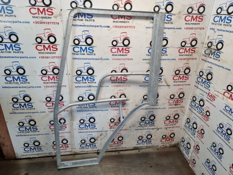 Ford 8340, 40, Tm And Ts Series, Cab Door Frame Lhs Bent Galvanized 82006665 - Врата и делови: слика 1 Ford 8340, 40, Tm And Ts Series, Cab Door Frame Lhs Bent Galvanized 82006665 - Врата и делови: слика 1