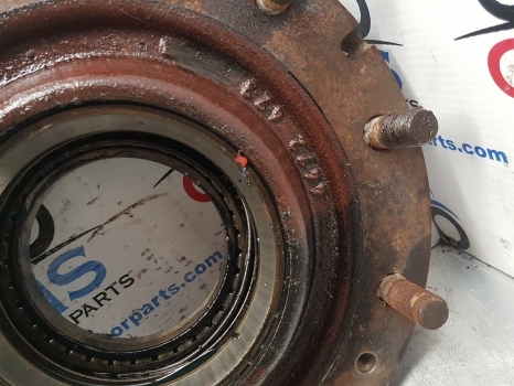 Ford 8530, 8630, Tw15, Tw5 Front Axle Hub Bolt Plate Zp4472354239, 1054472473 - Глава на тркало за Трактор: слика 2 Ford 8530, 8630, Tw15, Tw5 Front Axle Hub Bolt Plate Zp4472354239, 1054472473 - Глава на тркало за Трактор: слика 2