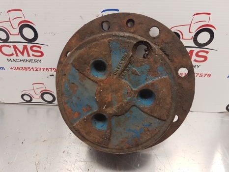 Ford Front Axle Hub Plate Hat 4472451020 - Глава на тркало за Трактор: слика 4 Ford Front Axle Hub Plate Hat 4472451020 - Глава на тркало за Трактор: слика 4