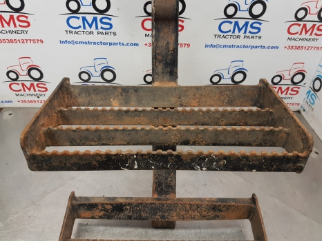 Ford New Holland 40, Ts Series, Ts110, 8340 Foot Step Lhs 82007896, 82007892 - Праг за стапнување за Земјоделска машина: слика 5 Ford New Holland 40, Ts Series, Ts110, 8340 Foot Step Lhs 82007896, 82007892 - Праг за стапнување за Земјоделска машина: слика 5