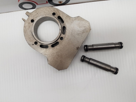 Ford New Holland 40,ts 8240,7740 Transmission Clutch Valve 81871385, F0nn7l575ac - Менувач: слика 2 Ford New Holland 40,ts 8240,7740 Transmission Clutch Valve 81871385, F0nn7l575ac - Менувач: слика 2