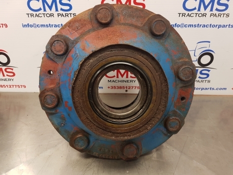 Ford Tw 20 Front Axle Hub Bolt Plate 4468453013, Zp1927708, 4468453013 - Глава на тркало за Трактор: слика 1 Ford Tw 20 Front Axle Hub Bolt Plate 4468453013, Zp1927708, 4468453013 - Глава на тркало за Трактор: слика 1