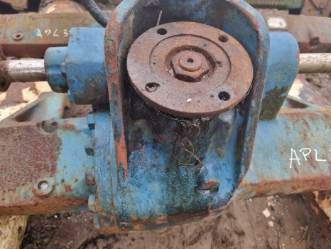 Ford Tw, 60, Apl355 Front Axle Diff Complete And Bevel Gear Zp4472254006 - Предна оска: слика 1 Ford Tw, 60, Apl355 Front Axle Diff Complete And Bevel Gear Zp4472254006 - Предна оска: слика 1