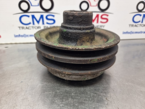 John Deere 1950, 2040, 2140, Crankshaft Pulley R70443 - Затегнувач за ремен за Трактор: слика 3 John Deere 1950, 2040, 2140, Crankshaft Pulley R70443 - Затегнувач за ремен за Трактор: слика 3