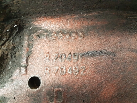John Deere 3130, 2130, 2035, 3135 Flywheel Housing T28433, R70491, R70492 - Замаец за Трактор: слика 4 John Deere 3130, 2130, 2035, 3135 Flywheel Housing T28433, R70491, R70492 - Замаец за Трактор: слика 4
