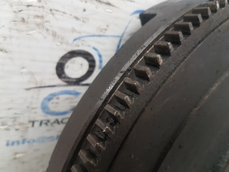 John Deere 3130, 3030, 1830, 2030, 2130 Flywheel At26482, Ar92508 - Замаец за Трактор: слика 3 John Deere 3130, 3030, 1830, 2030, 2130 Flywheel At26482, Ar92508 - Замаец за Трактор: слика 3
