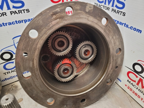 John Deere 3200, 3415, 3215, 3400 Front Axle Hub Reduction Kit Assy 4475405113 - Предна оска: слика 5 John Deere 3200, 3415, 3215, 3400 Front Axle Hub Reduction Kit Assy 4475405113 - Предна оска: слика 5