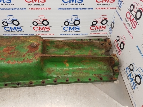 John Deere 3350, 3055, 3130, 3340, 2940, 3050 Oil Pan Sump R72231 - Картер за масло за Трактор: слика 2 John Deere 3350, 3055, 3130, 3340, 2940, 3050 Oil Pan Sump R72231 - Картер за масло за Трактор: слика 2