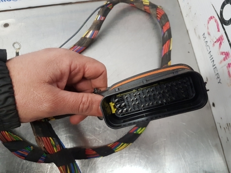 John Deere 6115m, 6m,  Cluster Wiring Loom, Front Support Al211409, Al171863 - Појас за кабел/ Жица: слика 3 John Deere 6115m, 6m,  Cluster Wiring Loom, Front Support Al211409, Al171863 - Појас за кабел/ Жица: слика 3