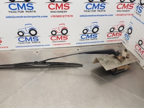 John Deere 6115m, 6m Series, Wipper Motor Assy Al215734, Al207086, Al153660 - Бришач за Трактор: слика 4 John Deere 6115m, 6m Series, Wipper Motor Assy Al215734, Al207086, Al153660 - Бришач за Трактор: слика 4