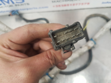 John Deere 6130r 6r, M Series, Front Lights Wiriling Loom Al217424, L205558 - Појас за кабел/ Жица: слика 3 John Deere 6130r 6r, M Series, Front Lights Wiriling Loom Al217424, L205558 - Појас за кабел/ Жица: слика 3