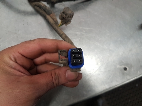 John Deere 6145r, 6r Series,  Rear Fender Wiring Loom Rhs Al216726, Al207321 - Појас за кабел/ Жица: слика 3 John Deere 6145r, 6r Series,  Rear Fender Wiring Loom Rhs Al216726, Al207321 - Појас за кабел/ Жица: слика 3