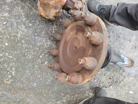 John Deere 6r, 7r, 6215r, 6r 250, 6175r. 6190r Rear Axle Wheel Shaft R293693 - Задна оска: слика 5 John Deere 6r, 7r, 6215r, 6r 250, 6175r. 6190r Rear Axle Wheel Shaft R293693 - Задна оска: слика 5