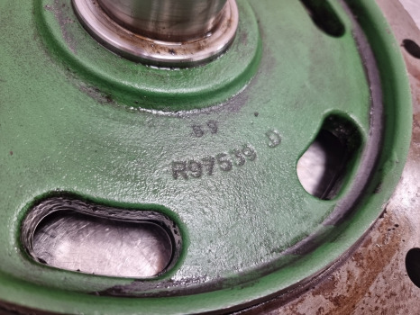 John Deere 7700, 7800, 7910, 7810, Front Axle Cover R97539 - Предна оска: слика 3 John Deere 7700, 7800, 7910, 7810, Front Axle Cover R97539 - Предна оска: слика 3
