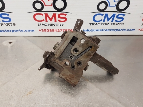 Massey Ferguson 675, 399, 372n, 375, 4225, 4255 Hydraulic Valve Assy 1679099m95 - Хидрауличен вентил за Трактор: слика 3 Massey Ferguson 675, 399, 372n, 375, 4225, 4255 Hydraulic Valve Assy 1679099m95 - Хидрауличен вентил за Трактор: слика 3