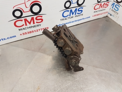 Massey Ferguson 675, 399, 372n, 375, 4225, 4255 Hydraulic Valve Assy 1679099m95 - Хидрауличен вентил за Трактор: слика 4 Massey Ferguson 675, 399, 372n, 375, 4225, 4255 Hydraulic Valve Assy 1679099m95 - Хидрауличен вентил за Трактор: слика 4