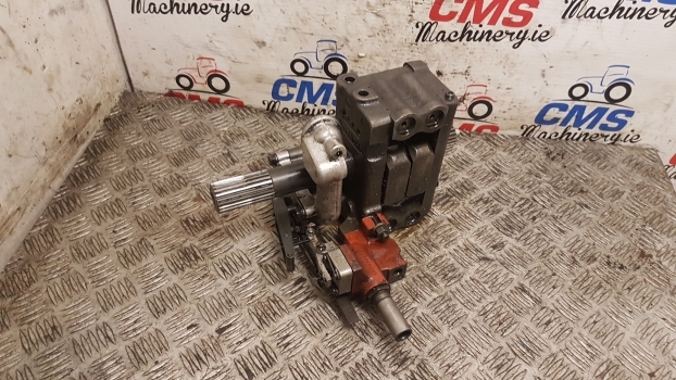 Massey Ferguson 690, 699, 590, 575 Hydraulic Lift Pump 1665610m2, 1675125m92 - Хидраулична пумпа за Трактор: слика 2 Massey Ferguson 690, 699, 590, 575 Hydraulic Lift Pump 1665610m2, 1675125m92 - Хидраулична пумпа за Трактор: слика 2
